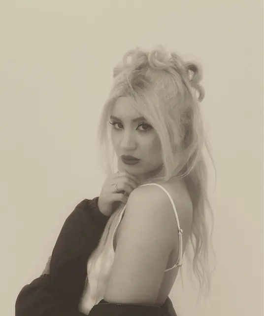 Paulina · Peron Music Club, Tata