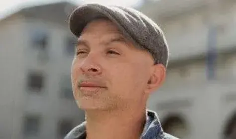 Stand Up Roma felhívás / Horváth Kristóf „Színész Bob”: Cigyar Magány — Trafó Kortárs Művészetek Háza, Budapest