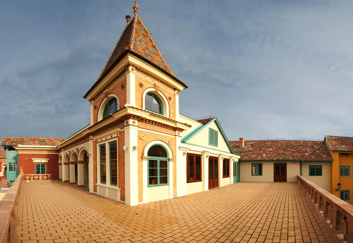 Vasarely 120 - kortárs op-art reflexiók — Pécsi Galéria, Pécs
