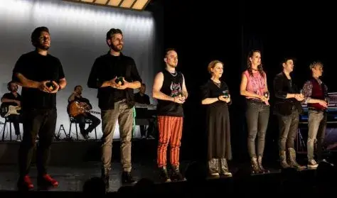 Menni kéne...-zenés játék Presser Gábor könyve alapján — 6SZÍN, Budapest