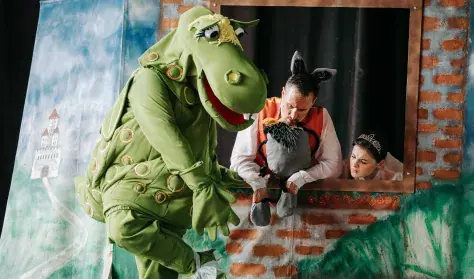 Mesék Süsünek — KULTKIKÖTŐ - Balatonföldvár, Balatonföldvár