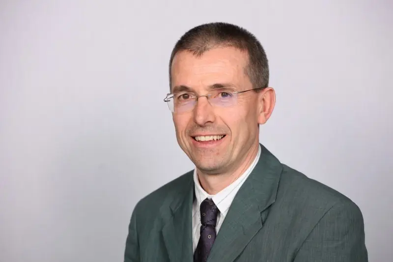 Dr. Fabrice Gritti tudományos előadása a Pannon Egyetemen — Pannon Egyetem Mérnöki Kar, Veszprém