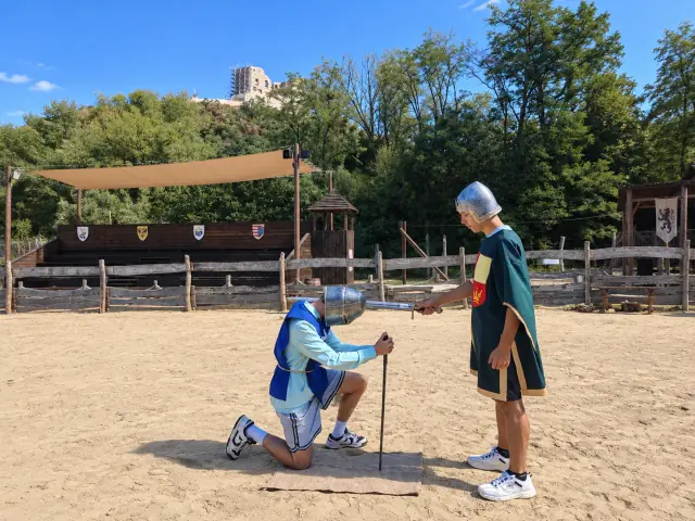 Artúr Király és a kerekasztal lovagjai — Csesznek, Lovagvölgy Élménypark, Csesznek