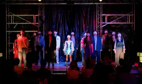 William Shakespeare: ROMEO ÉS JÚLIA — Bartók Kamaraszínház és Művészetek Háza, Dunaújváros