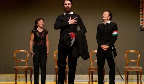 Pintér Béla és Társulata: KaisersTV, Ungarn · Pintér Béla és Társulata, Budapest