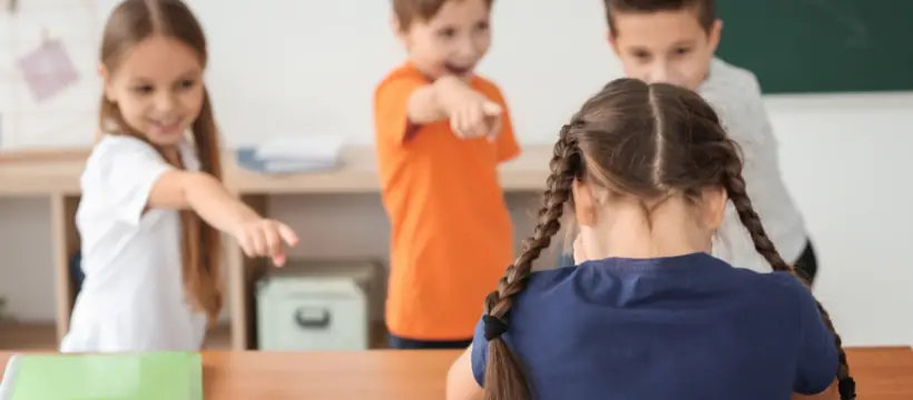 Amikor a nevetés már fáj – Hogyan ismerjük fel a bullyingot? · Óbudai Platán Könyvtár Ezüsthegyi Könyvtára, Budapest