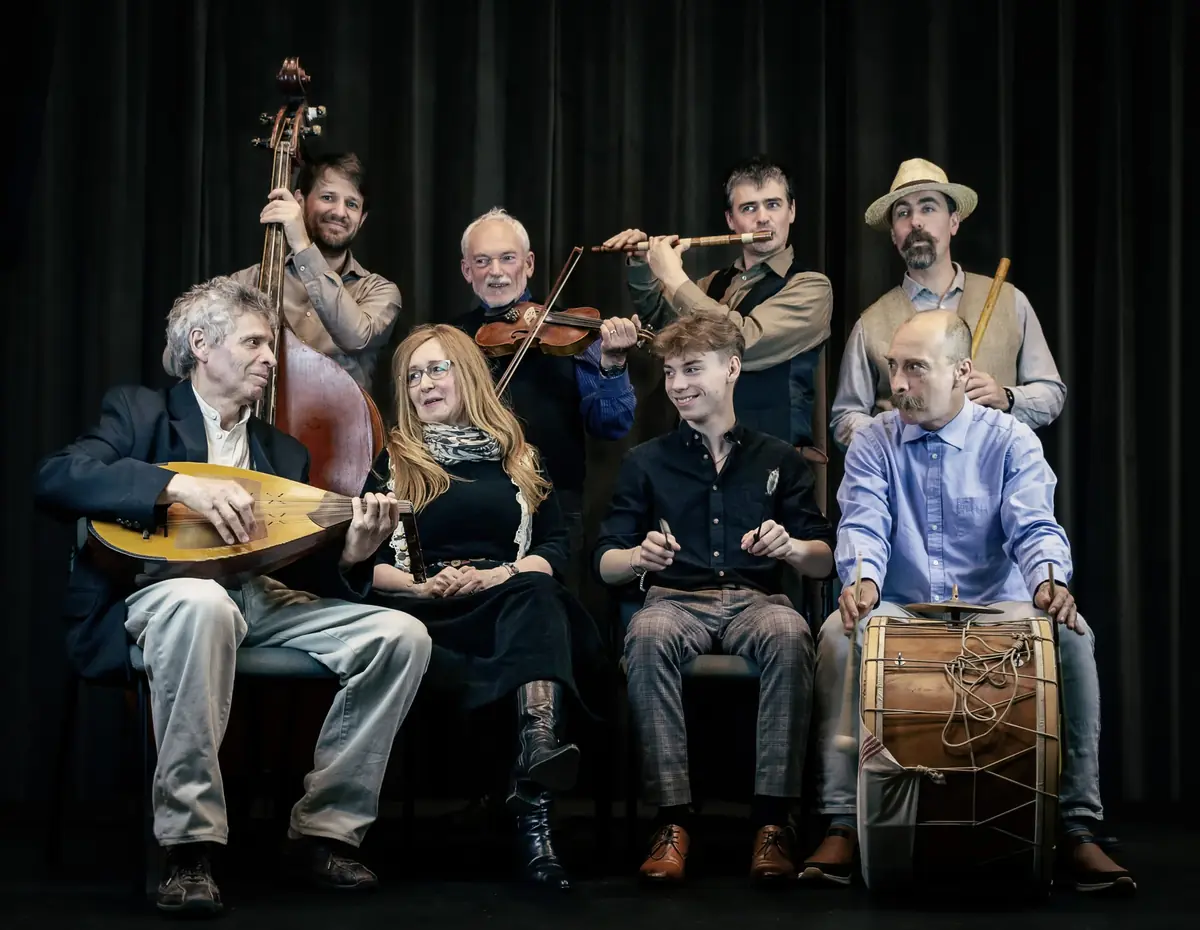 TÁNCHÁZ A RE-FOLK ZENEKARRAL · GKMKK, Nagyterem, Keszthely