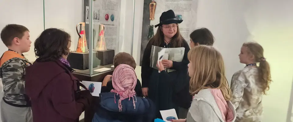 Mázba zárt mesék - múzeumpedagógiai foglalkozás óvodásoknak, 1-2. osztályosoknak · Zsolnay Kulturális Negyed - E78, E78, Pécs