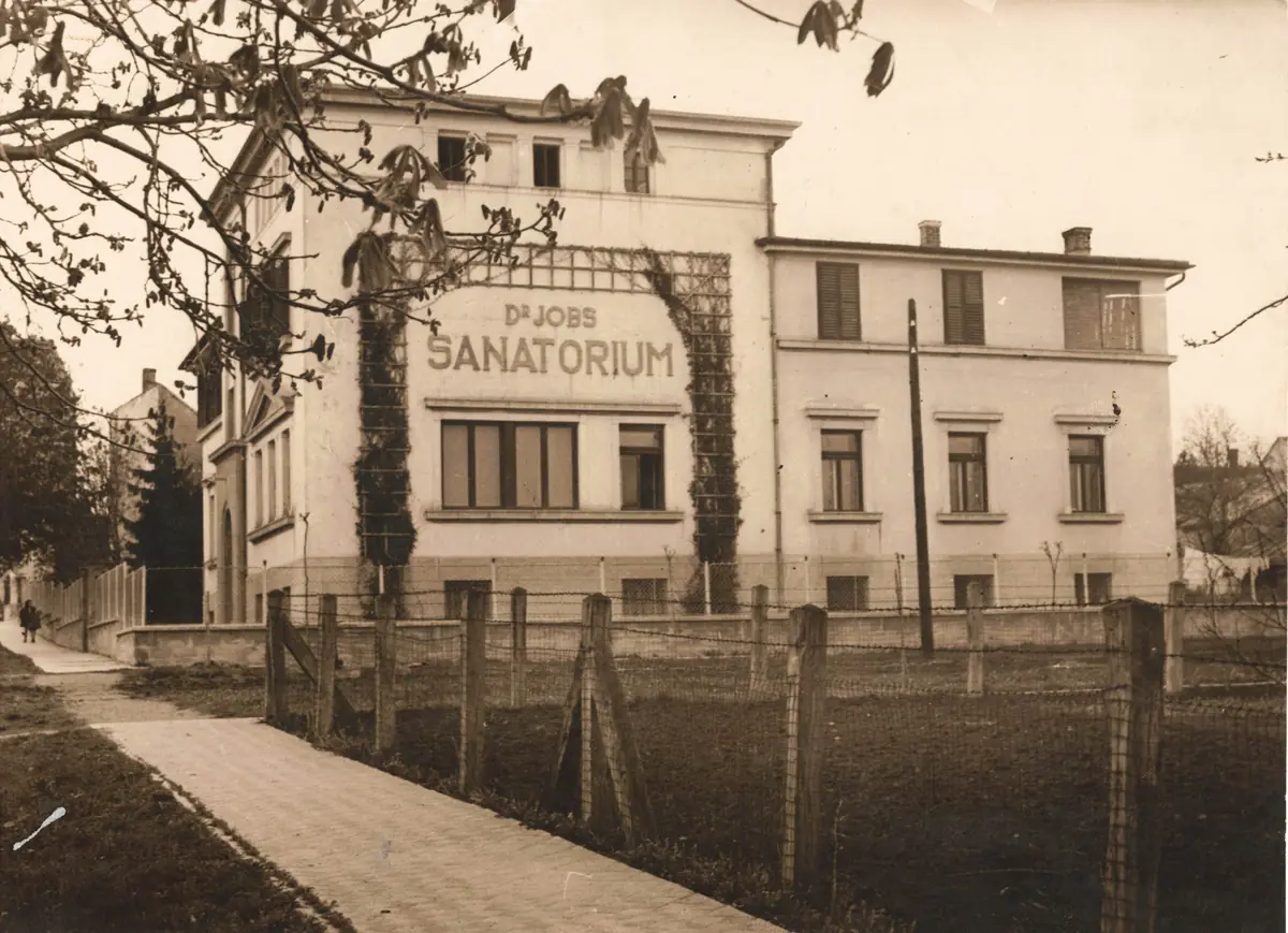JOBS 100 EMLÉKÜNNEPSÉG · Balaton Színház, Keszthely