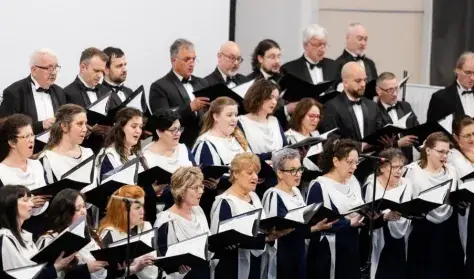 Veni, Veni Emmanuel — Kodály Filharmónia Debrecen Közhasznú NonprofitKft, Debrecen