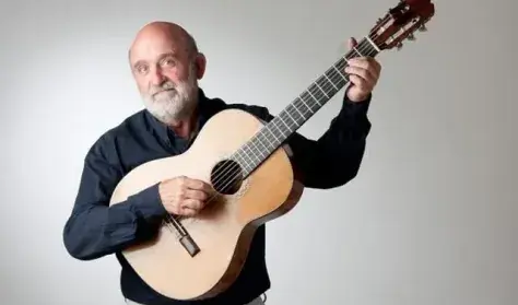 Maszkabál - Gryllus Vilmos koncertje — MOM Kulturális Központ, Budapest
