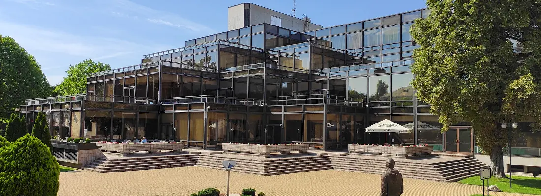 Sétahajó zenekar a Pódium bárban — Stefánia Palota - Honvéd Kulturális Központ, Színházterem, Budapest