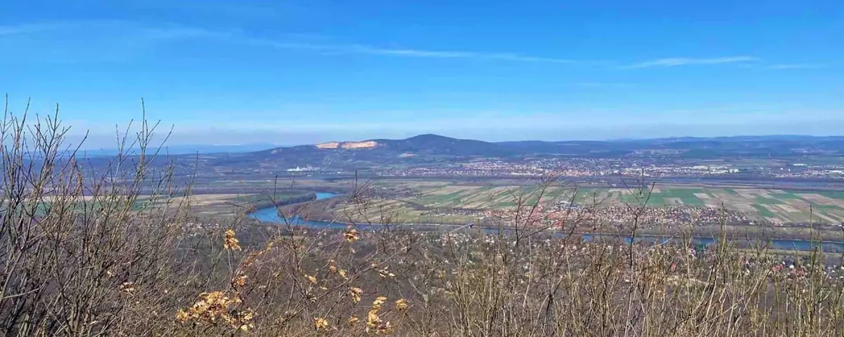 Pilisi Forradalmi - Maraton / Félmaraton / Maratonka — Móricz Zsigmond út 189 (Parkoló), Leányfalu