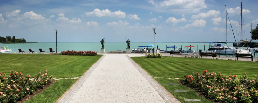 XI. Schiller Szerelmes Füred — Kisfaludy u., Balatonfüred