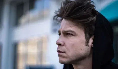 TÚLÉLŐ — B32 Galéria és Kultúrtér, Budapest