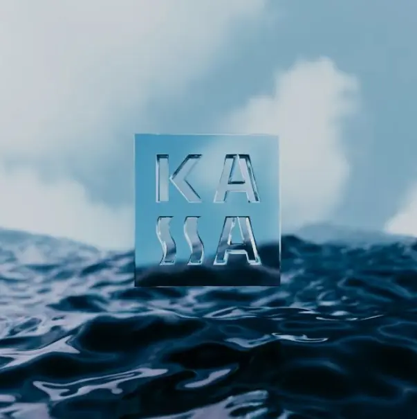 Paul Traeumer — Kassa Boat, Budapest