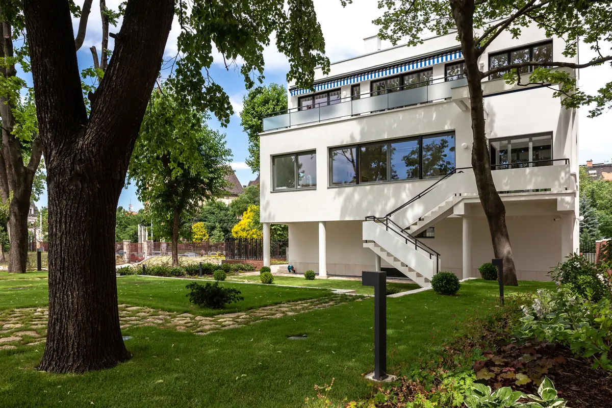 BRUTÁLIS FORMÁK, KREATÍV VÁROSOK 09.27. — Walter Rózsi-villa, Budapest