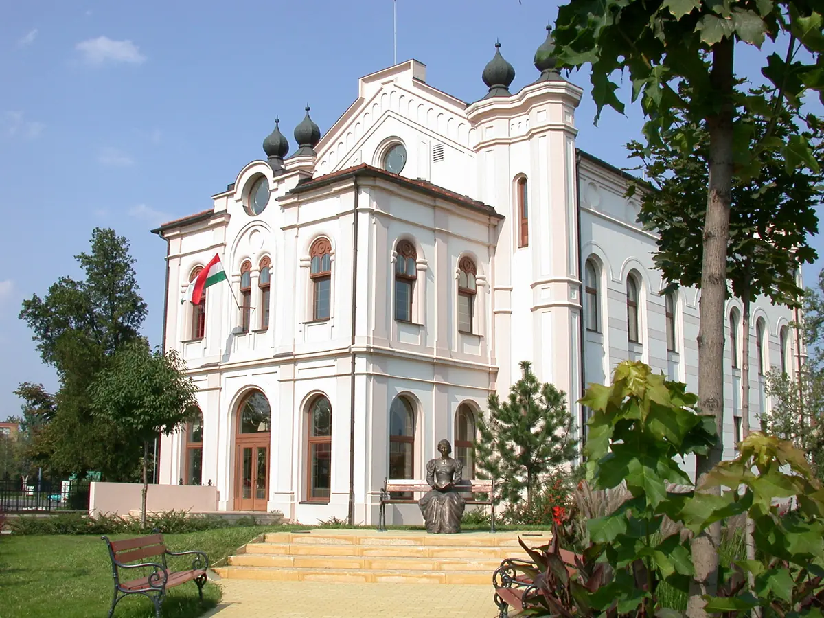 Szentes Városi Könyvtár