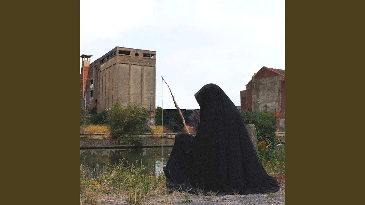 Előzetes
